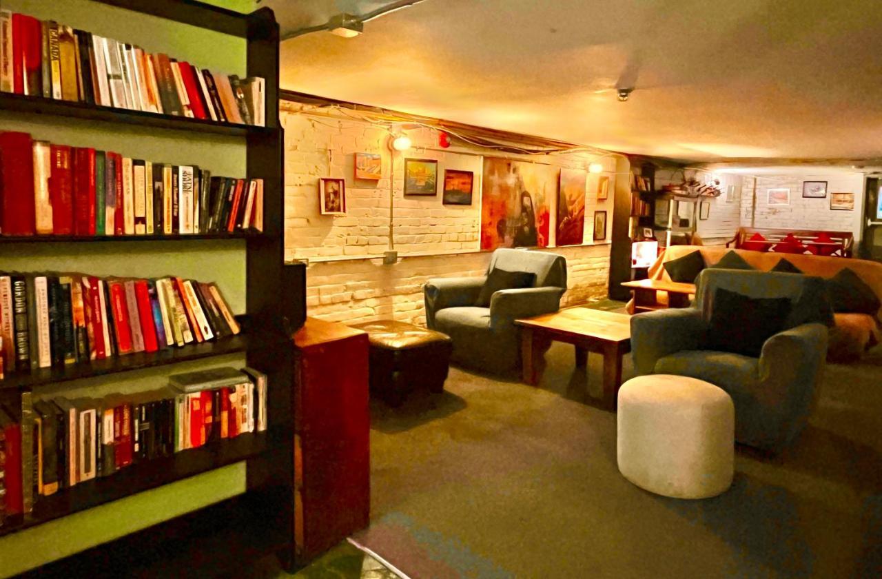The Only Backpacker'S Inn (Adults Only) Toronto Bagian luar foto