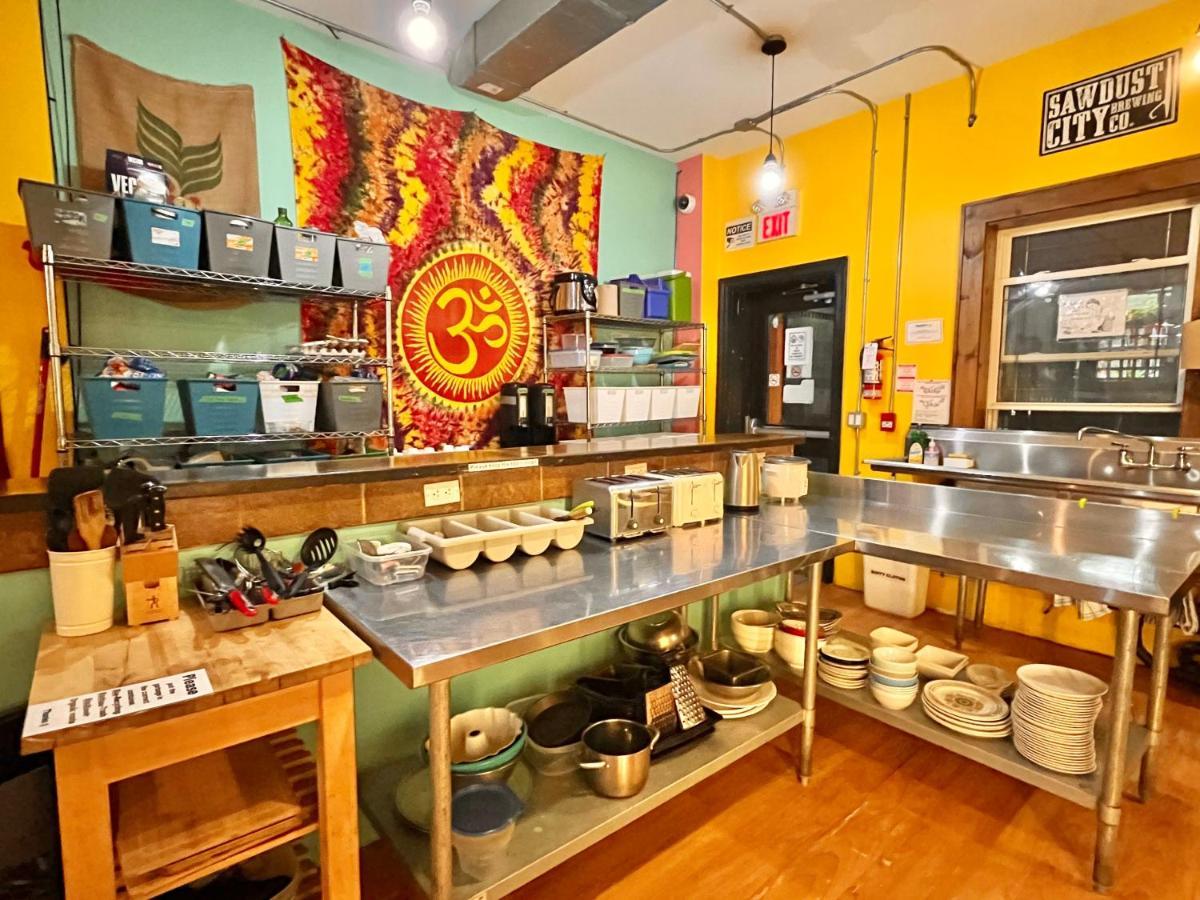 The Only Backpacker'S Inn (Adults Only) Toronto Bagian luar foto