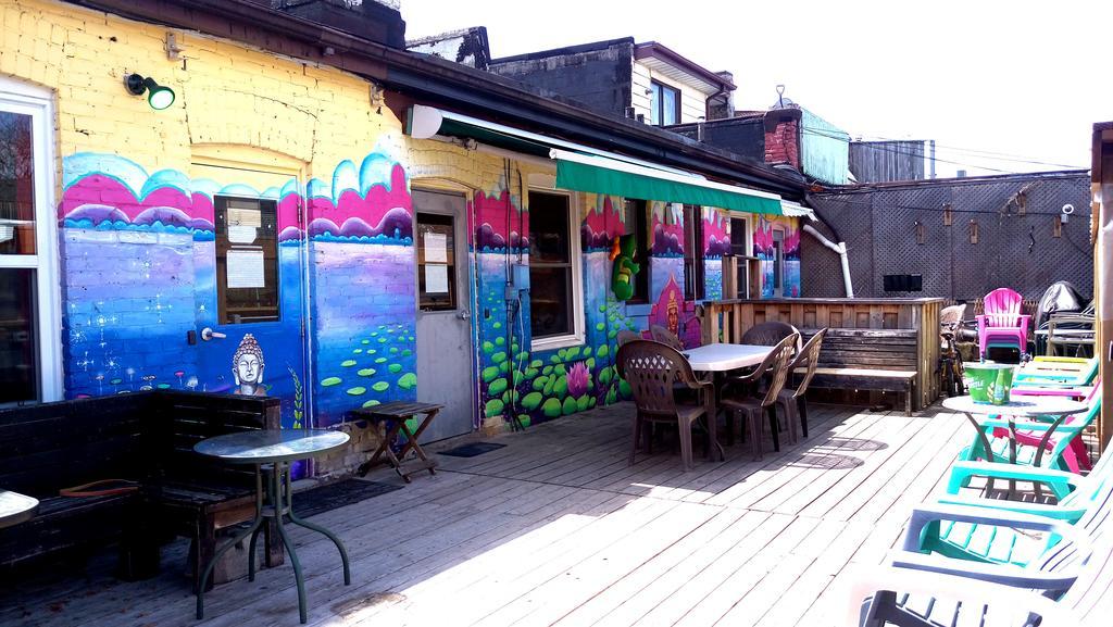 The Only Backpacker'S Inn (Adults Only) Toronto Bagian luar foto