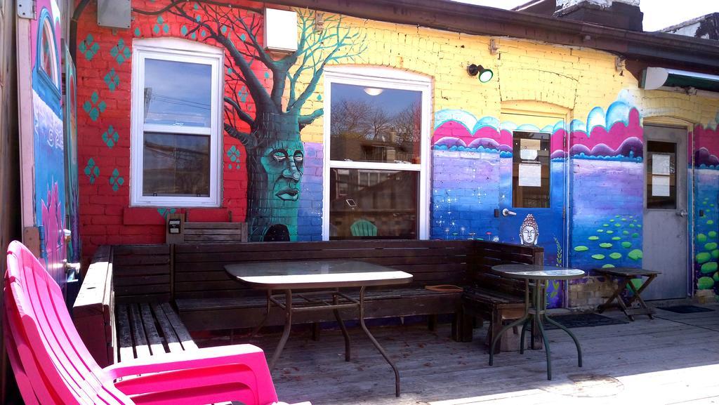 The Only Backpacker'S Inn (Adults Only) Toronto Bagian luar foto