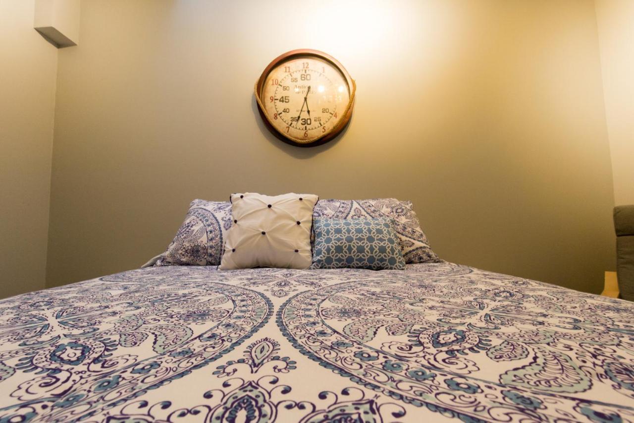 The Only Backpacker'S Inn (Adults Only) Toronto Bagian luar foto