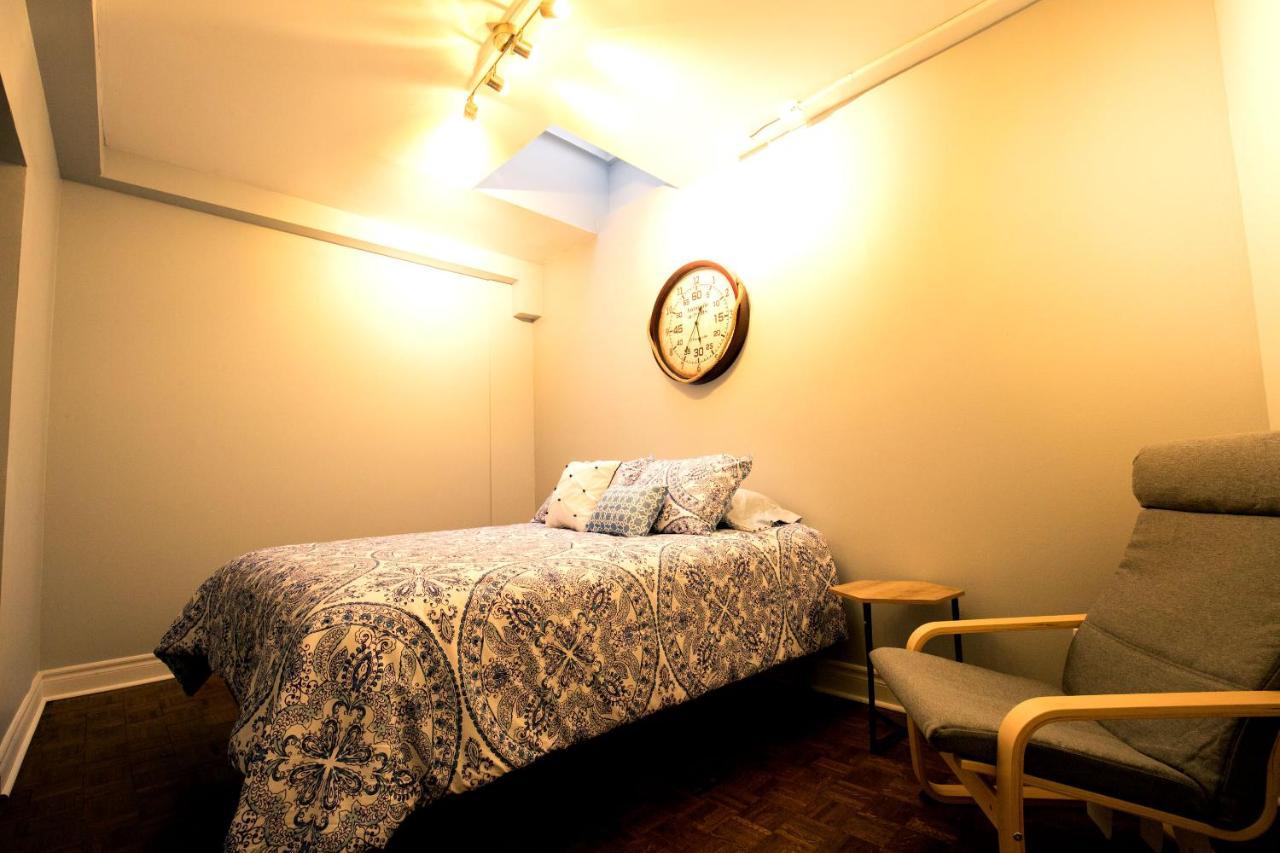 The Only Backpacker'S Inn (Adults Only) Toronto Bagian luar foto