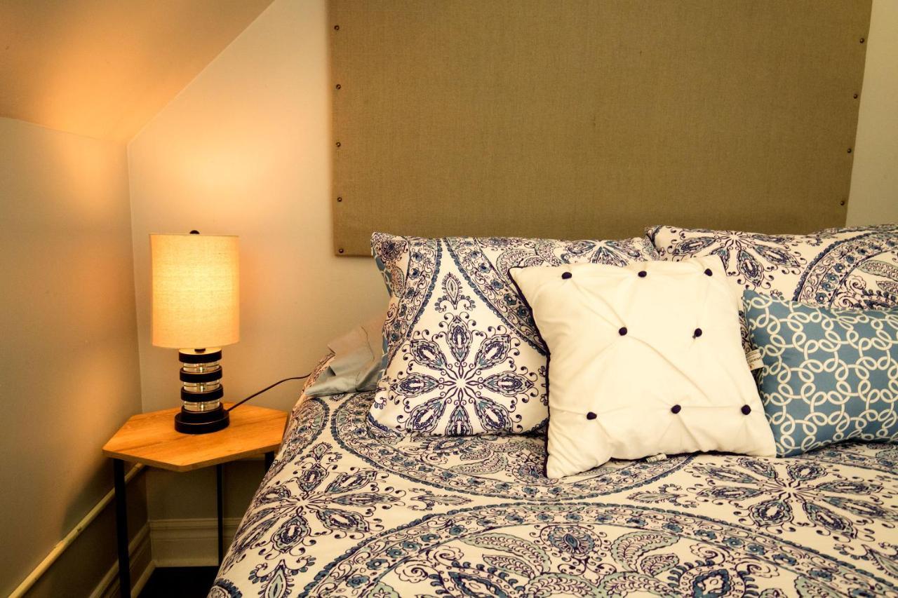 The Only Backpacker'S Inn (Adults Only) Toronto Bagian luar foto